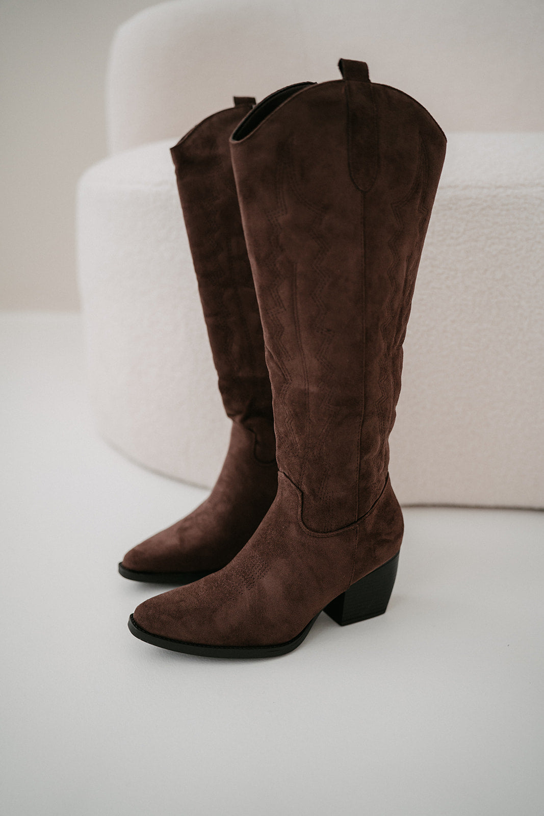 Stiefel Velourslederoptik braun